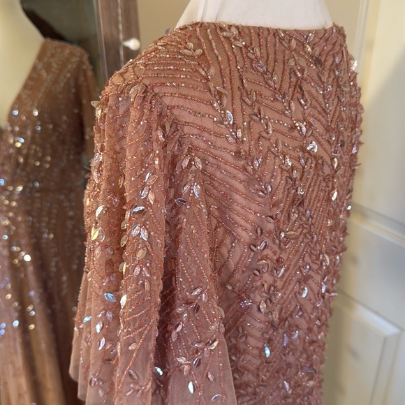 MAC DUGGAL
Embellished Flutter Sleeve Gown - Picture 11 of 17